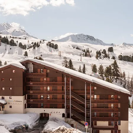 Pierre & Le Quartz 3* La Plagne