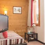 Appart hôtel Résidence Pierre&vacances Le Quartz 3*