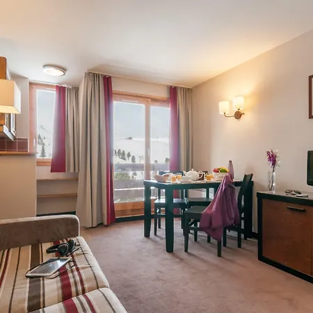 Aparthotel Pierre & Le Quartz 3*