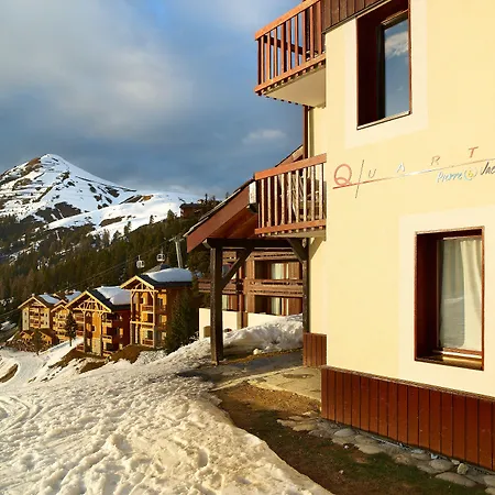 Pierre & Le Quartz Aparthotel